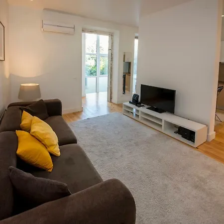 Queen's House Lapa, Boutique Apt 2 Bedrooms With Ac Apartment