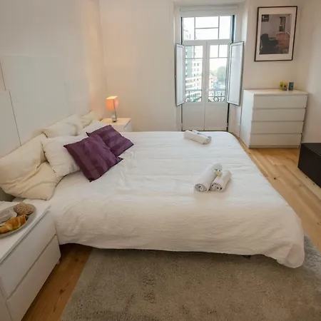 Queen's House Lapa, Boutique Apt 2 Bedrooms With Ac Lissabon