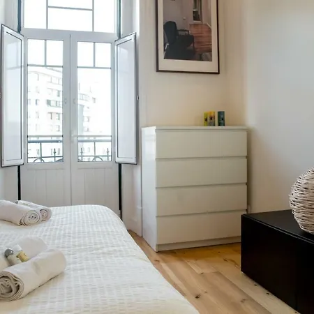 Queen's House Lapa, Boutique Apt 2 Bedrooms With Ac * Lissabon