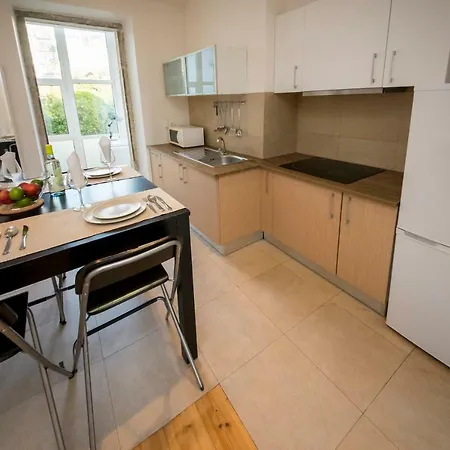 Apartment Queen's House Lapa, Boutique Apt 2 Bedrooms With Ac Lisbon